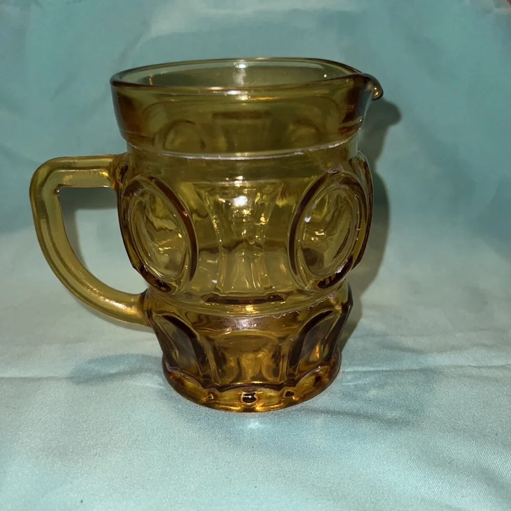 Vintage Wheaton Glass Bullseye Amber creamer glass 3 5/8 - Picture 3 of 5
